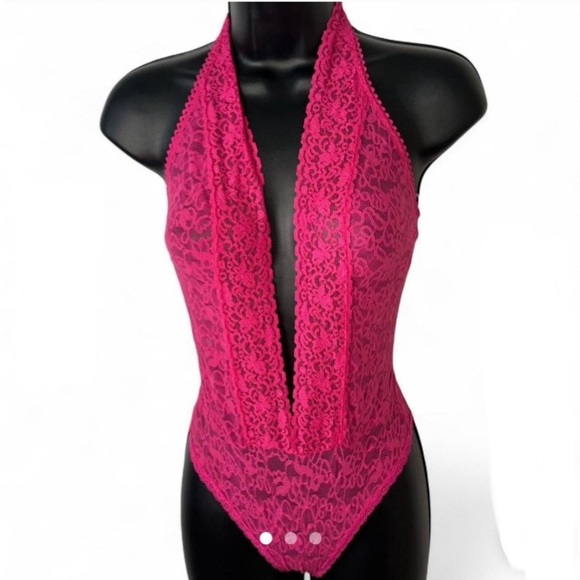 Acquista Body a fascette leggermente foderato in pizzo con rose, Peperoncino Scuro -Ordina Teddies online- Victoria's Secret Acquista Body a fascette leggermente foderato in pizzo con rose, Peperoncino Scuro -Ordina Teddies online- Victoria's Secret
